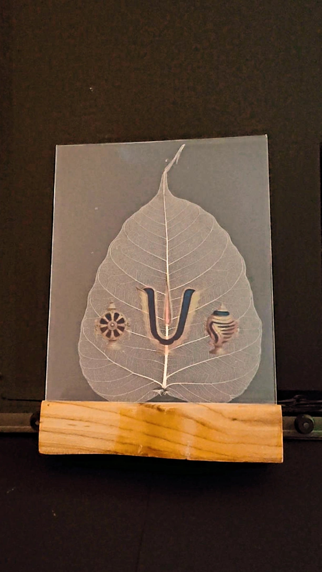 Lord Venkateswara swamy Namam on Peepal Leaf 2
